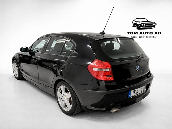 BMW 118d 3 of 19