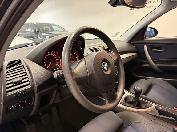 BMW 118d 6 of 19