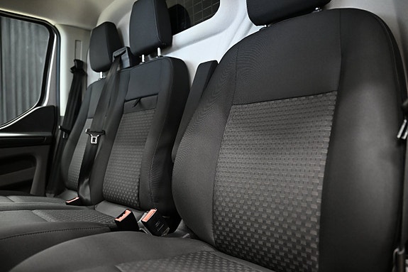 Ford Transit Custom 17 of 26