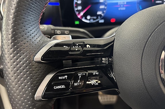 Mercedes-Benz CLA250 e 19 of 23