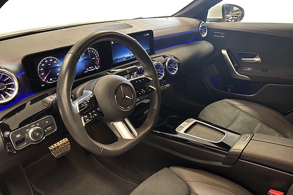 Mercedes-Benz CLA250 e 8 of 23