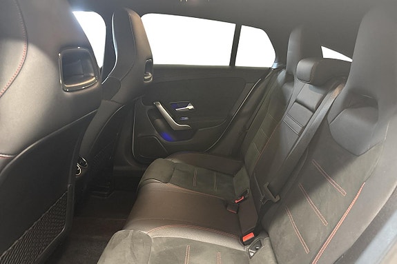 Mercedes-Benz CLA250 e 12 of 23
