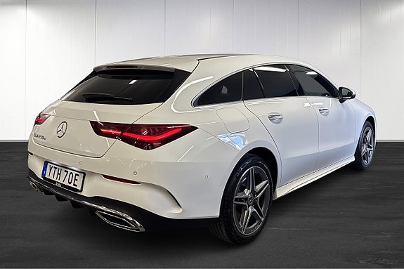 Mercedes-Benz CLA250 e 4 of 5