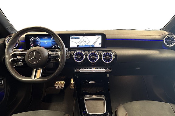 Mercedes-Benz CLA250 e 10 of 23