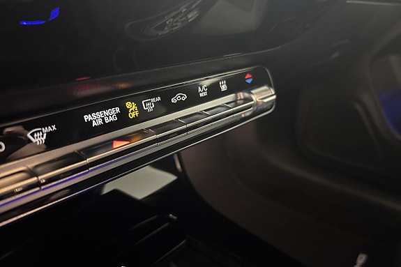 Mercedes-Benz CLA250 e 20 of 23