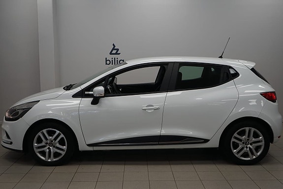 Renault Clio 2 of 5
