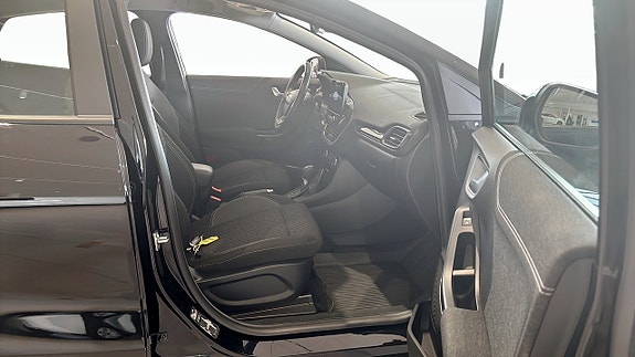 Ford Puma 3 of 5