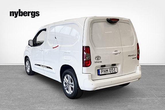 Toyota Proace City 3 of 5