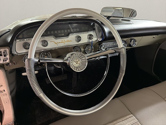 DeSoto Fireflite 8 of 23
