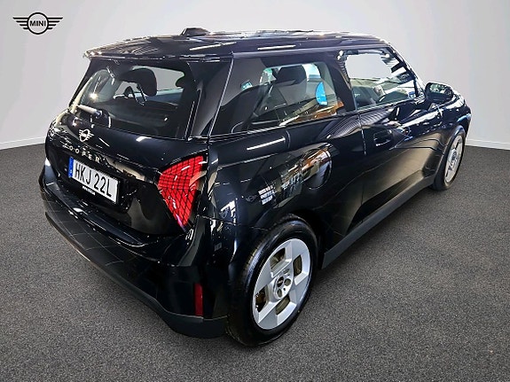 MINI Cooper E 5 of 5