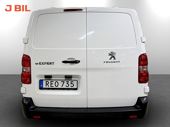 Peugeot e-Expert 8 of 19