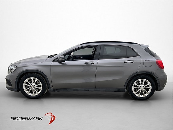 Mercedes-Benz GLA220 4 of 5