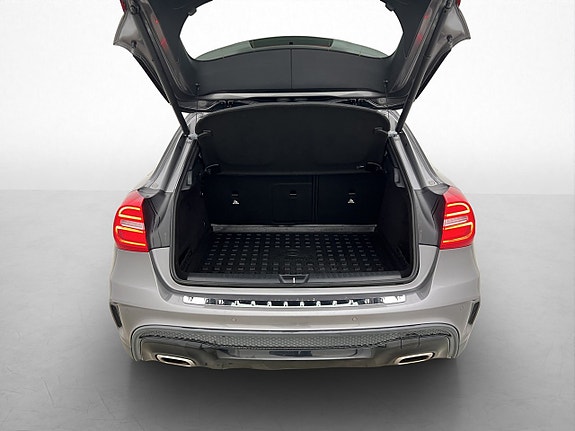 Mercedes-Benz GLA220 22 of 30