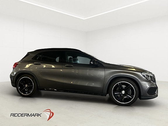 Mercedes-Benz GLA220 2 of 30