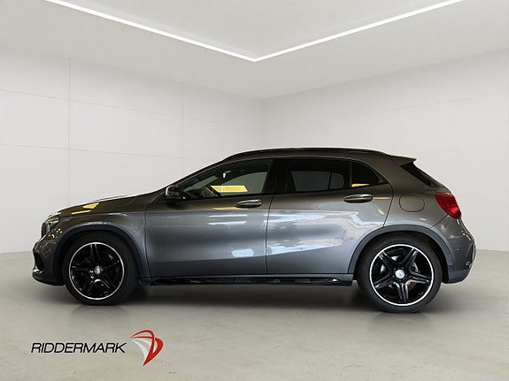 Mercedes-Benz GLA220 4 of 30