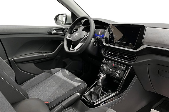 Volkswagen T-Cross 12 of 16