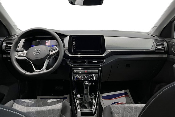 Volkswagen T-Cross 6 of 16
