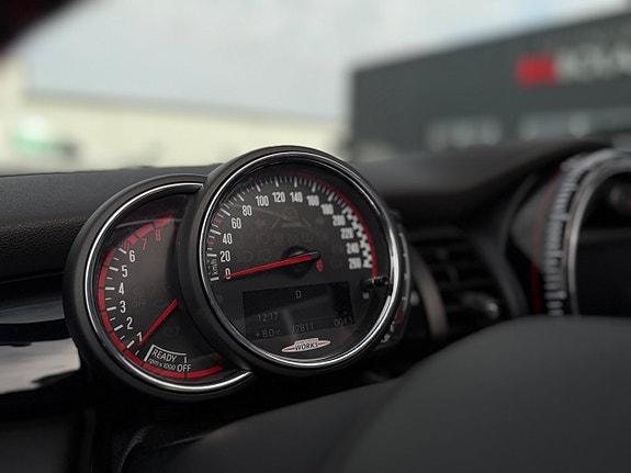 MINI John Cooper Works 13 of 15