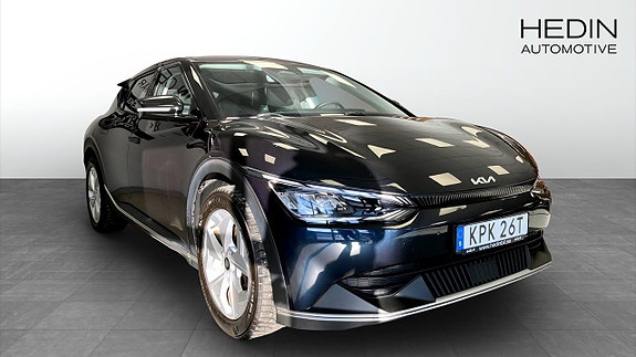 Kia EV6 3 of 5