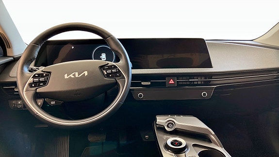 Kia EV6 7 of 12