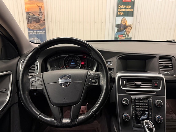 Volvo V60 9 of 18