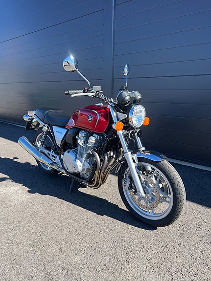 Honda CB1100 CB1100