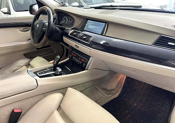 BMW 530d 9 of 25