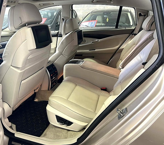 BMW 530d 14 of 25