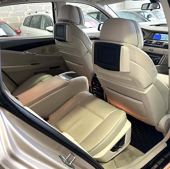 BMW 530d 15 of 25
