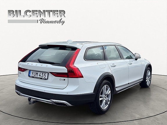 Volvo V90 Cross Country 5 of 24
