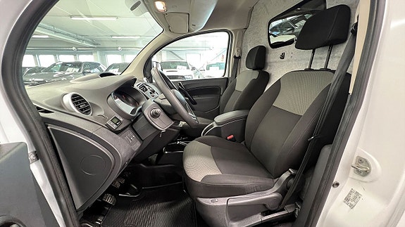 Renault Kangoo Express 8 of 16
