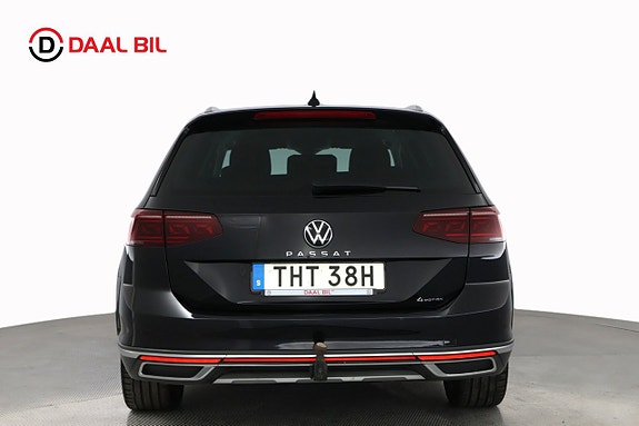 Volkswagen Passat Alltrack 7 of 23