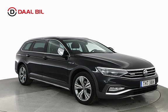 Volkswagen Passat Alltrack 3 of 5