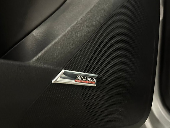 Volkswagen Tiguan 25 of 25