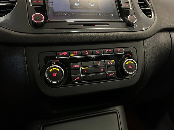 Volkswagen Tiguan 19 of 25