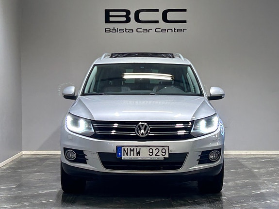 Volkswagen Tiguan 2 of 5