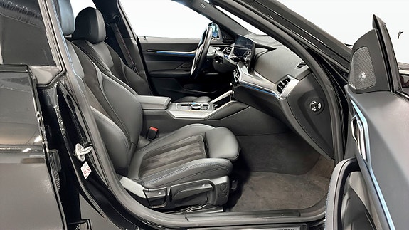 BMW i4 3 of 5