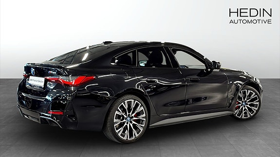BMW i4 2 of 5