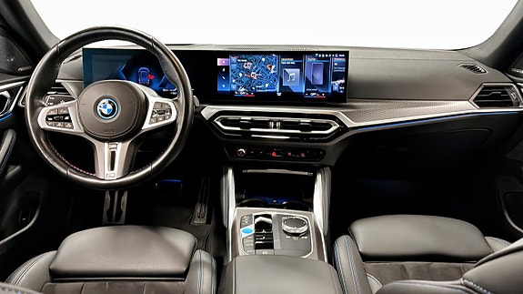 BMW i4 4 of 5
