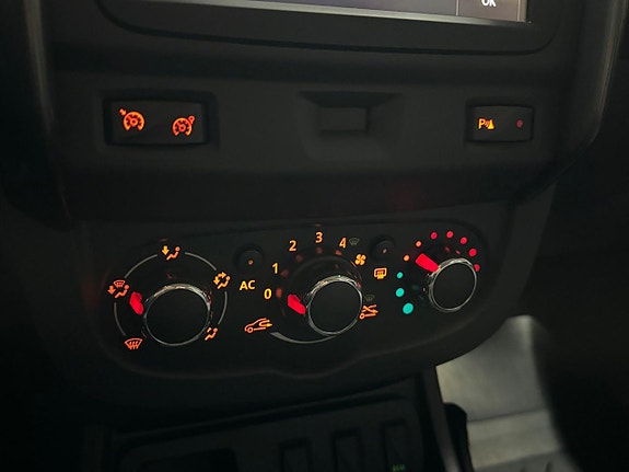 Dacia Duster 9 of 12