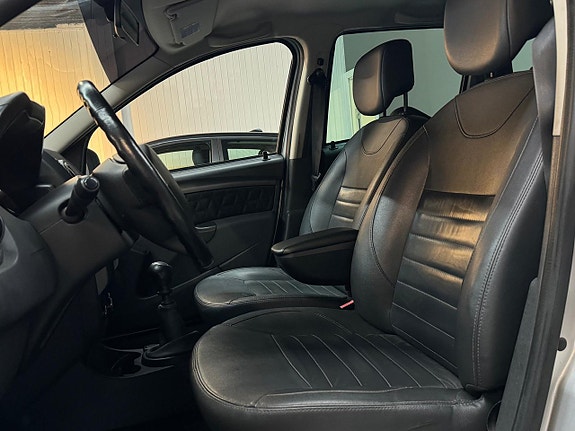 Dacia Duster 11 of 12