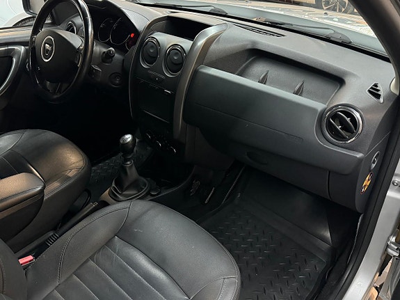 Dacia Duster 7 of 12