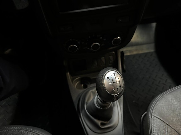 Dacia Duster 10 of 12