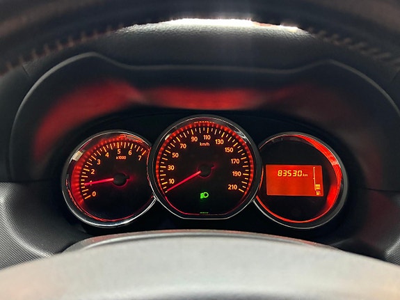 Dacia Duster 8 of 12