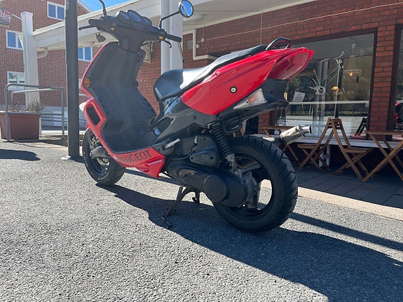 Peugeot Speedfight 2 Klass 2 moped 7 of 10
