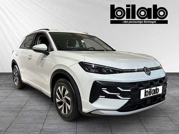 Volkswagen T-Roc 2 of 9