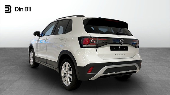 Volkswagen T-Cross 4 of 14