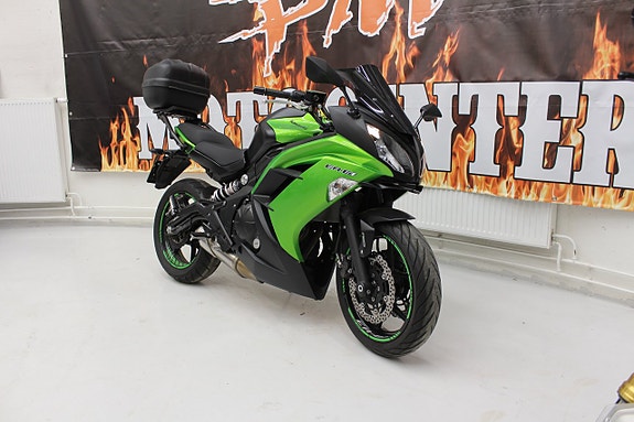 Kawasaki Ninja ER-6f 2 of 10