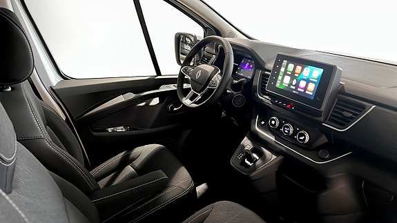Renault Trafic 6 of 9