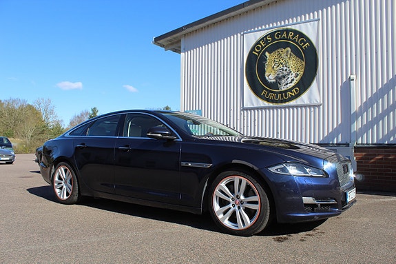 Jaguar XJ